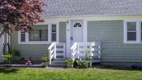 118 Walton Avenue Hyannis MA 02601