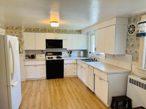 24 Robinson Road Falmouth MA 02540
