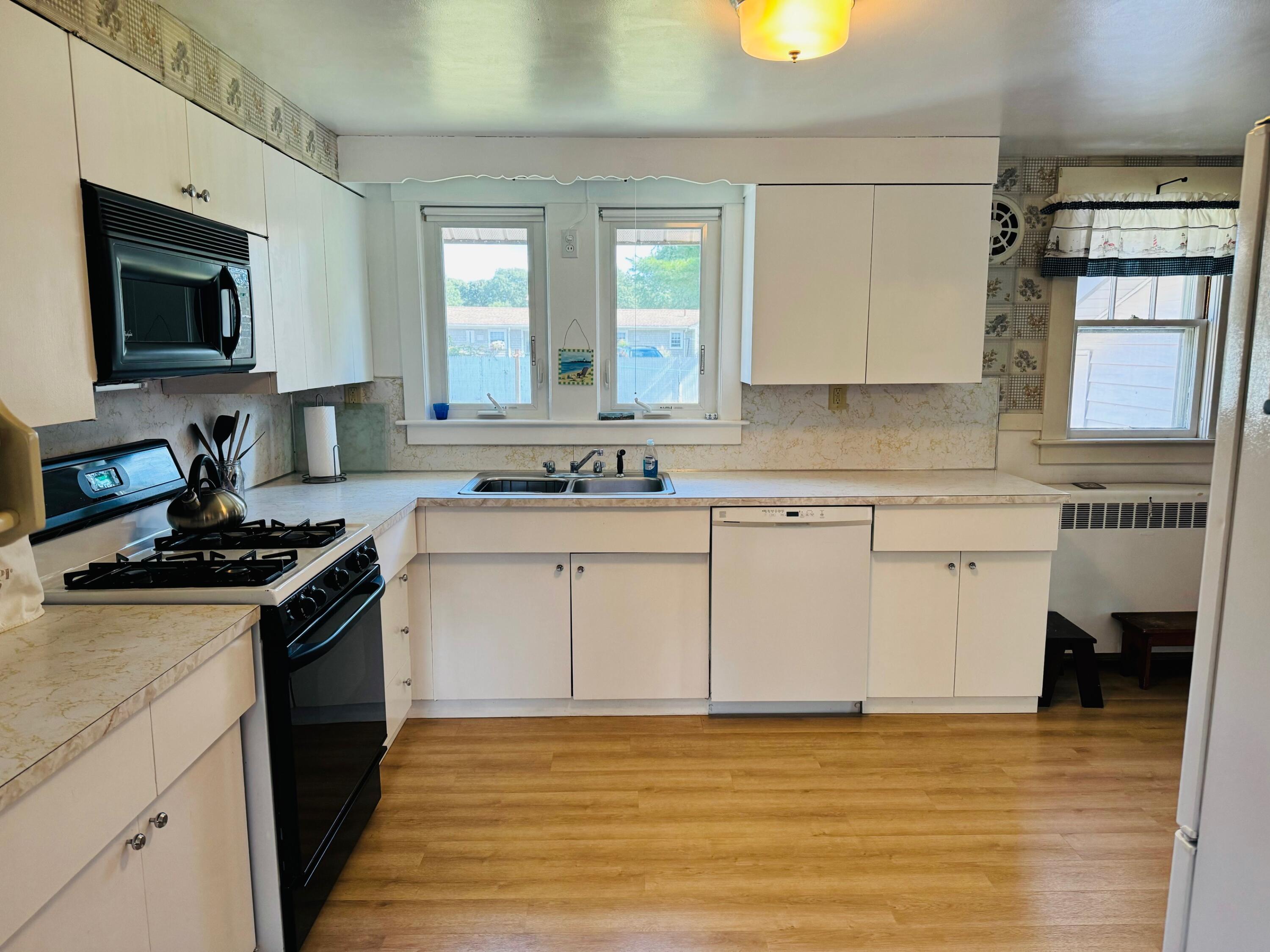 24 Robinson Road Falmouth MA 02540