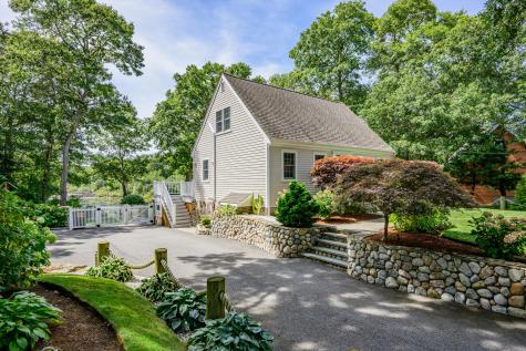 287 Mitchells Way Hyannis MA 02601