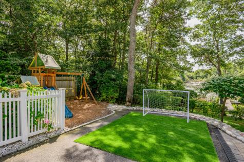 287 Mitchells Way Hyannis MA 02601