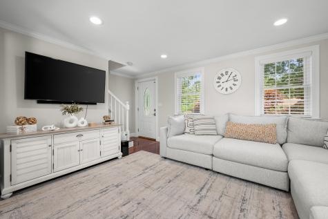 287 Mitchells Way Hyannis MA 02601