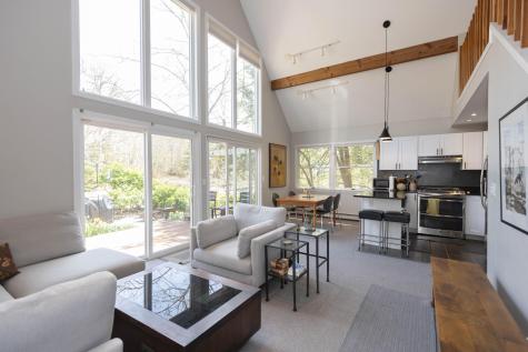 17 Hilton Avenue Falmouth MA 02543