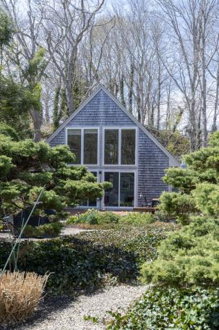 17 Hilton Avenue Falmouth MA 02543