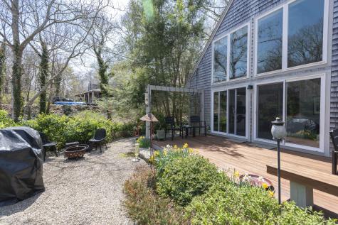 17 Hilton Avenue Falmouth MA 02543