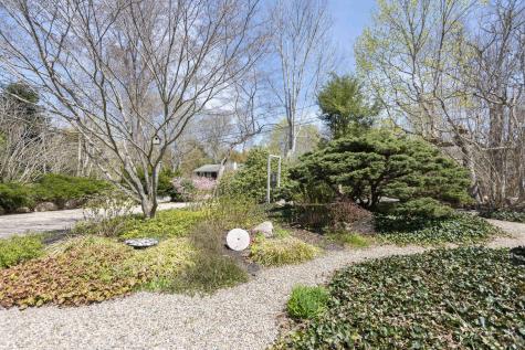 17 Hilton Avenue Falmouth MA 02543