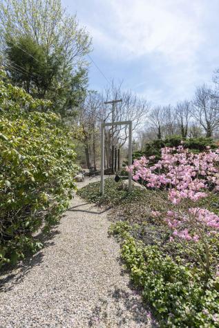 17 Hilton Avenue Falmouth MA 02543