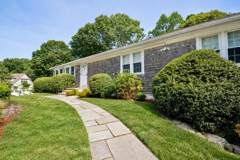 34 Dale Drive Falmouth MA 02540