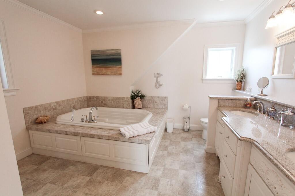 175 Sunset Lane Barnstable MA 02630