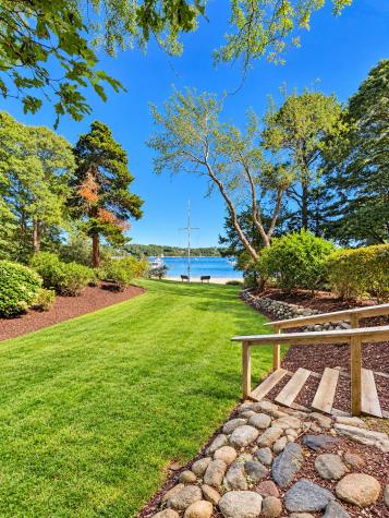 12 Point Isabella Road Cotuit MA 02635