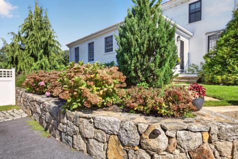341 Woods Hole Road Woods Hole MA 02543