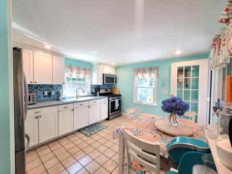 18 Lyndale Road South Yarmouth MA 02664
