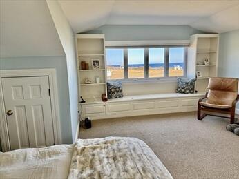 28 Cliffside Drive Plymouth MA 02360