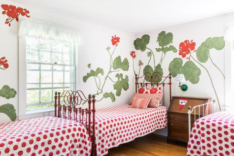 86 Scudder's Lane Barnstable MA 02630