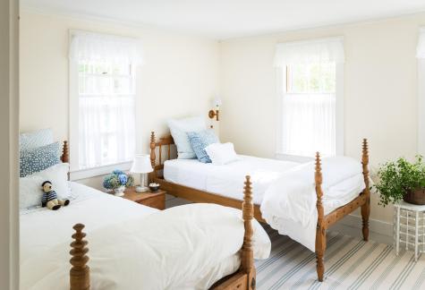 86 Scudder's Lane Barnstable MA 02630