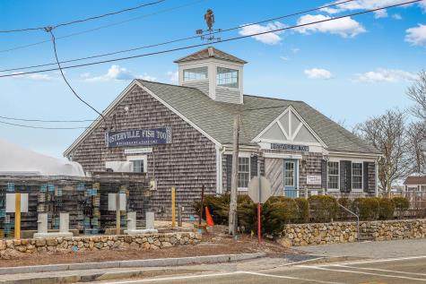 86 Scudder's Lane Barnstable MA 02630