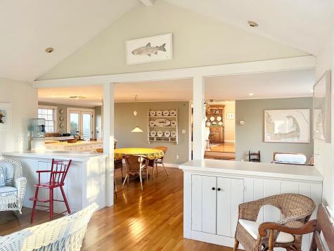 86 Scudder's Lane Barnstable MA 02630