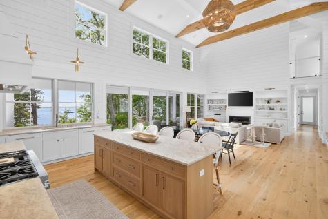 8 Bridge Street Falmouth MA 02536