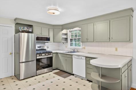 101 Longfellow Drive Centerville MA 02632
