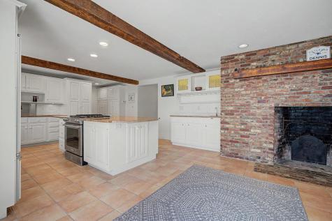 4 Maureens Way Dennis MA 02638