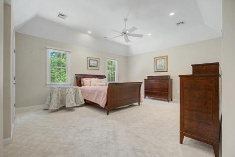 4 Maureens Way Dennis MA 02638