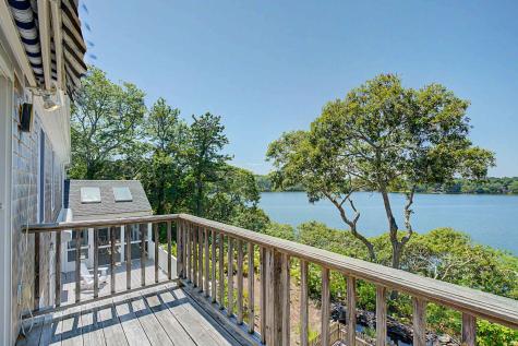 4 Maureens Way Dennis MA 02638