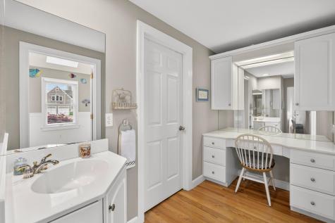 76 Santuit Road Falmouth MA 02556
