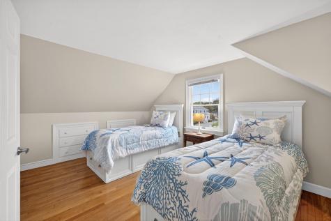 76 Santuit Road Falmouth MA 02556