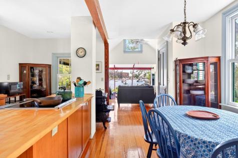 16 Millfield Street Woods Hole MA 02543