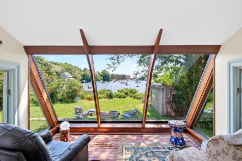 16 Millfield Street Woods Hole MA 02543