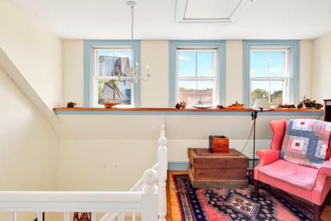16 Millfield Street Woods Hole MA 02543