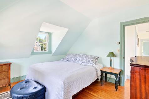 16 Millfield Street Woods Hole MA 02543
