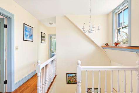 16 Millfield Street Woods Hole MA 02543
