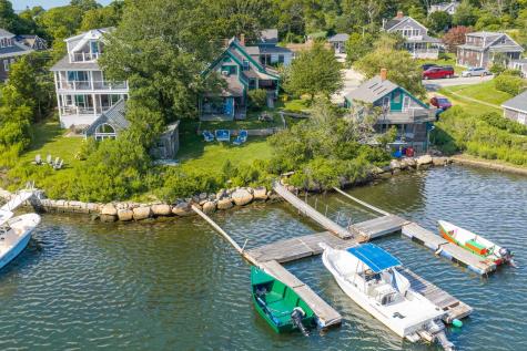 16 Millfield Street Woods Hole MA 02543