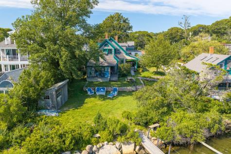 16 Millfield Street Woods Hole MA 02543