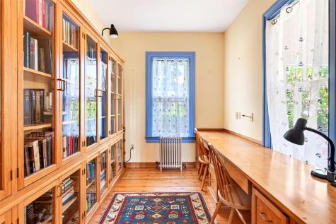 16 Millfield Street Woods Hole MA 02543