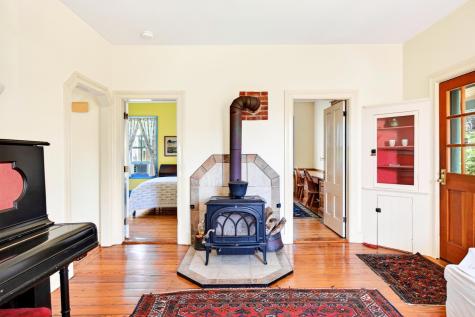 16 Millfield Street Woods Hole MA 02543