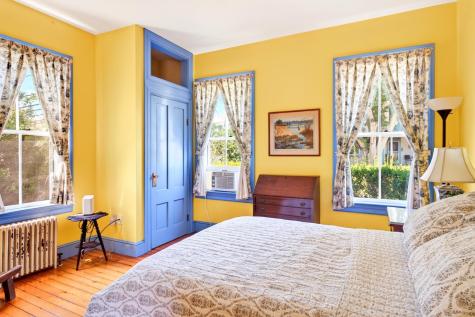 16 Millfield Street Woods Hole MA 02543