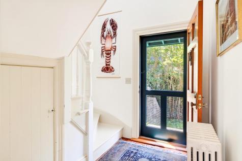 16 Millfield Street Woods Hole MA 02543