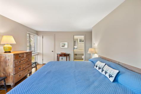 169 Penzance Road Falmouth MA 02540