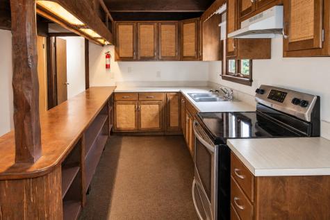 23 Traders Lane West Yarmouth MA 02673