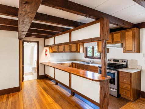 23 Traders Lane West Yarmouth MA 02673