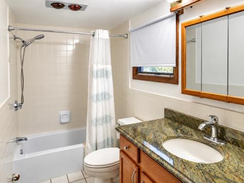 23 Traders Lane West Yarmouth MA 02673