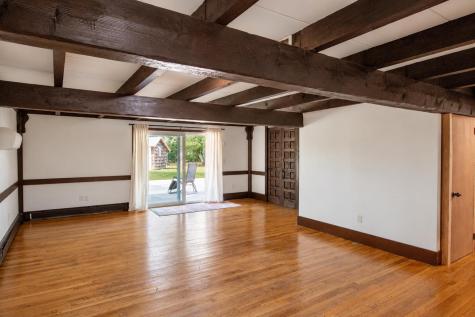 23 Traders Lane West Yarmouth MA 02673