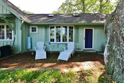 85 Presidents Road Buzzards Bay MA 02532