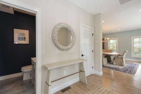 4 Leslie Street Falmouth MA 02543