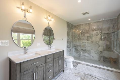 4 Leslie Street Falmouth MA 02543