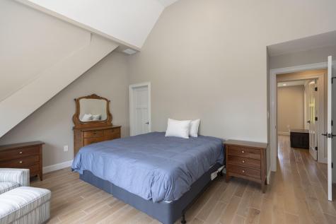 4 Leslie Street Falmouth MA 02543