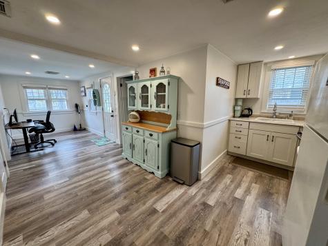 121 6th Avenue Barnstable MA 02630