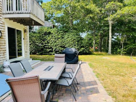 9 James Circle Mashpee MA 02649